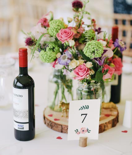 Florale Tischnummer-Karte für die Hochzeit