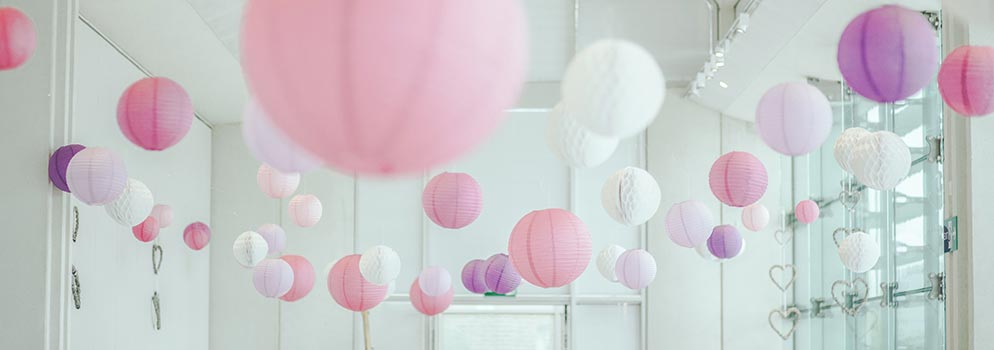 Helle Dekoration für eine Hochzeit Helle Dekoration für eine Hochzeit