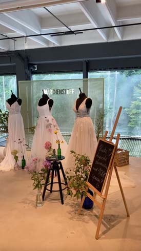 Märchenstoff Brautkleider auf der Luft & Liebe 2021 Märchenstoff Brautkleider auf der Luft & Liebe 2021
